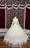 Elegant Sweetheart Neckline Embroidered Lace Pleated Wedding Dress Quinceanera Dress Prom Dress Ball Gown HZ0319
